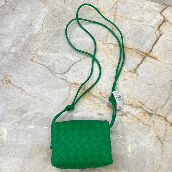 Bottega Veneta Mini loop in parakeet - Picture 1 of 11